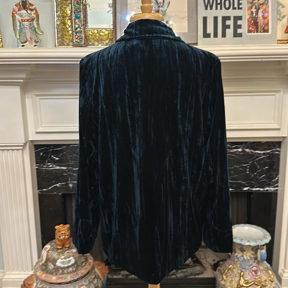 NWT “Autres Filles” green crushed velvet blazer. Covered buttons - Picture 4 of 6